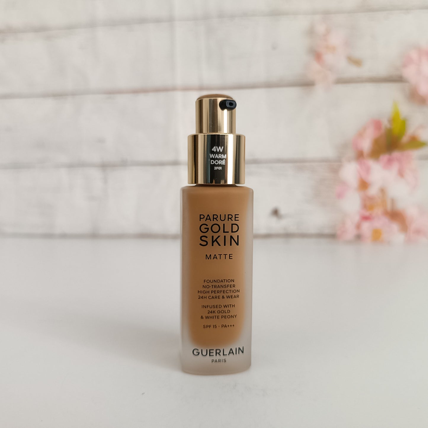 Guerlain Parure Gold Skin Matte 4W Warm Doré - Base de Maquillaje 20 ml