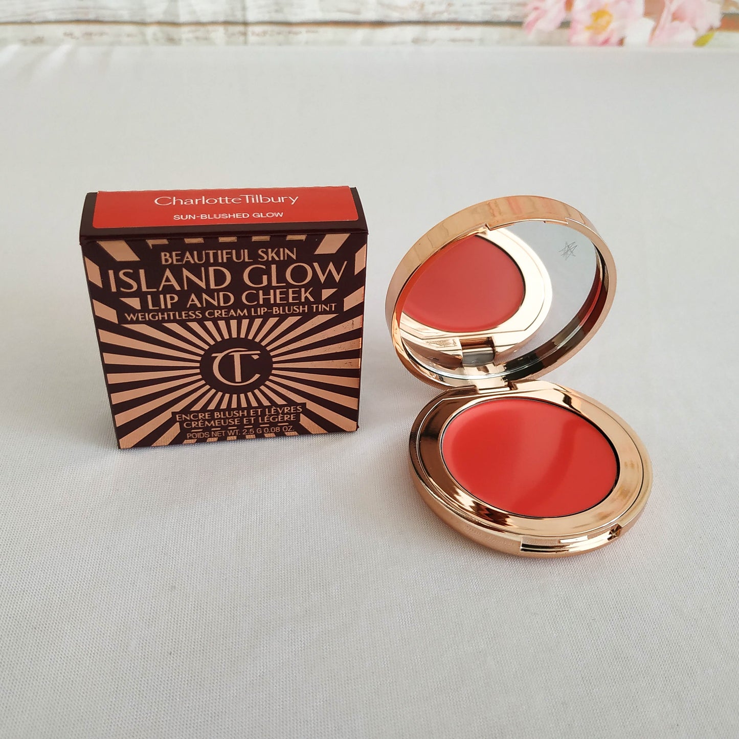 Charlotte Tilbury Beautiful Skin Island Glow Lip & Cheek - Bálsamo Multiusos