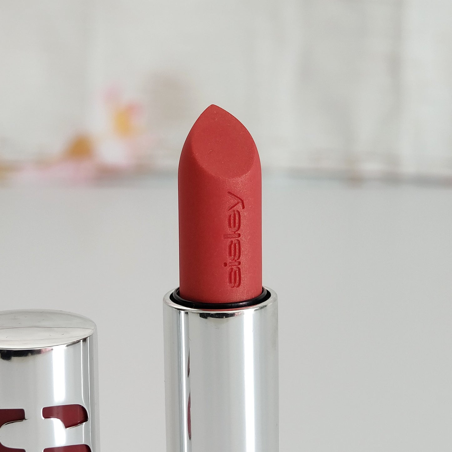 Sisley Phyto Lip Shine 8 Sheer Coral