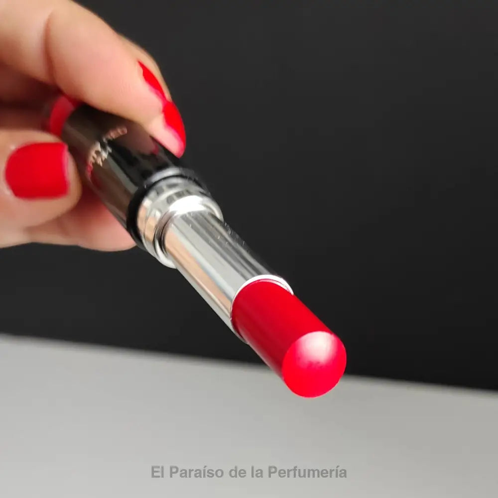 Addict Lacquer Stick - 744 Party Red - Barra de Labios - Barra de labios