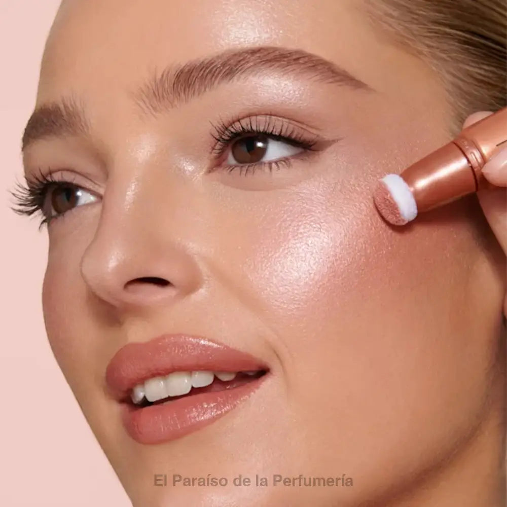 charlotte tilbury Beauty Light Wand Peachgasm swatch