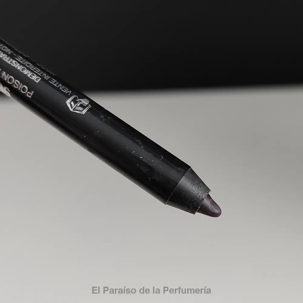 Contour Lipliner Pencil - 962 Poison Matte - Perfilador de Labios - delineador de labios