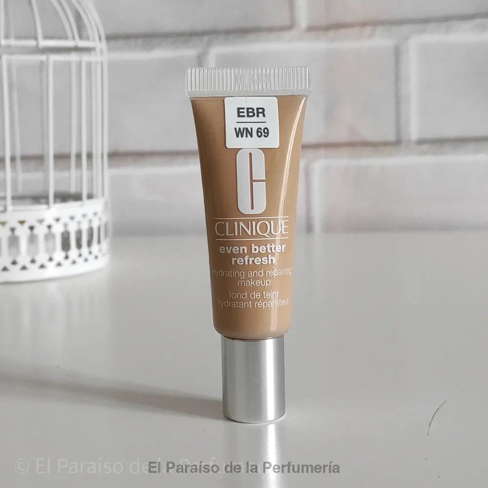 Even Better Refresh - WN 69 Cardamon - Base de Maquillaje Hidratante - base de maquillaje