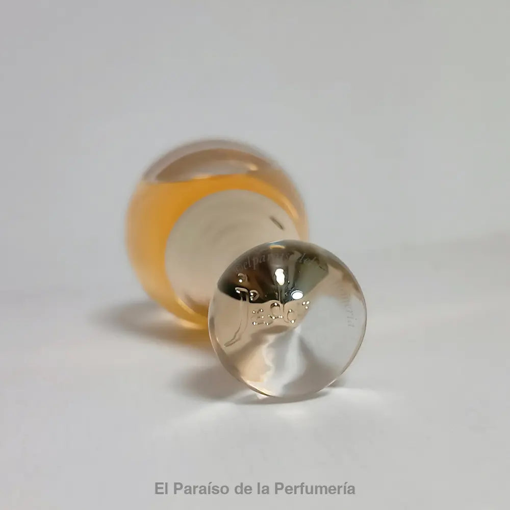 J’adore L’or Essence de Parfum: La Joya Olfativa para una Sensualidad Absoluta - Perfume