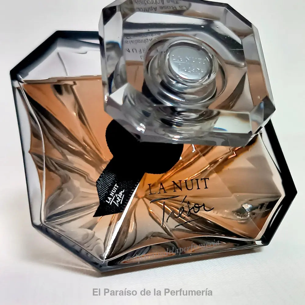 La Nuit Trésor - Eau de Parfum: El elixir de la seducción nocturna - Perfume