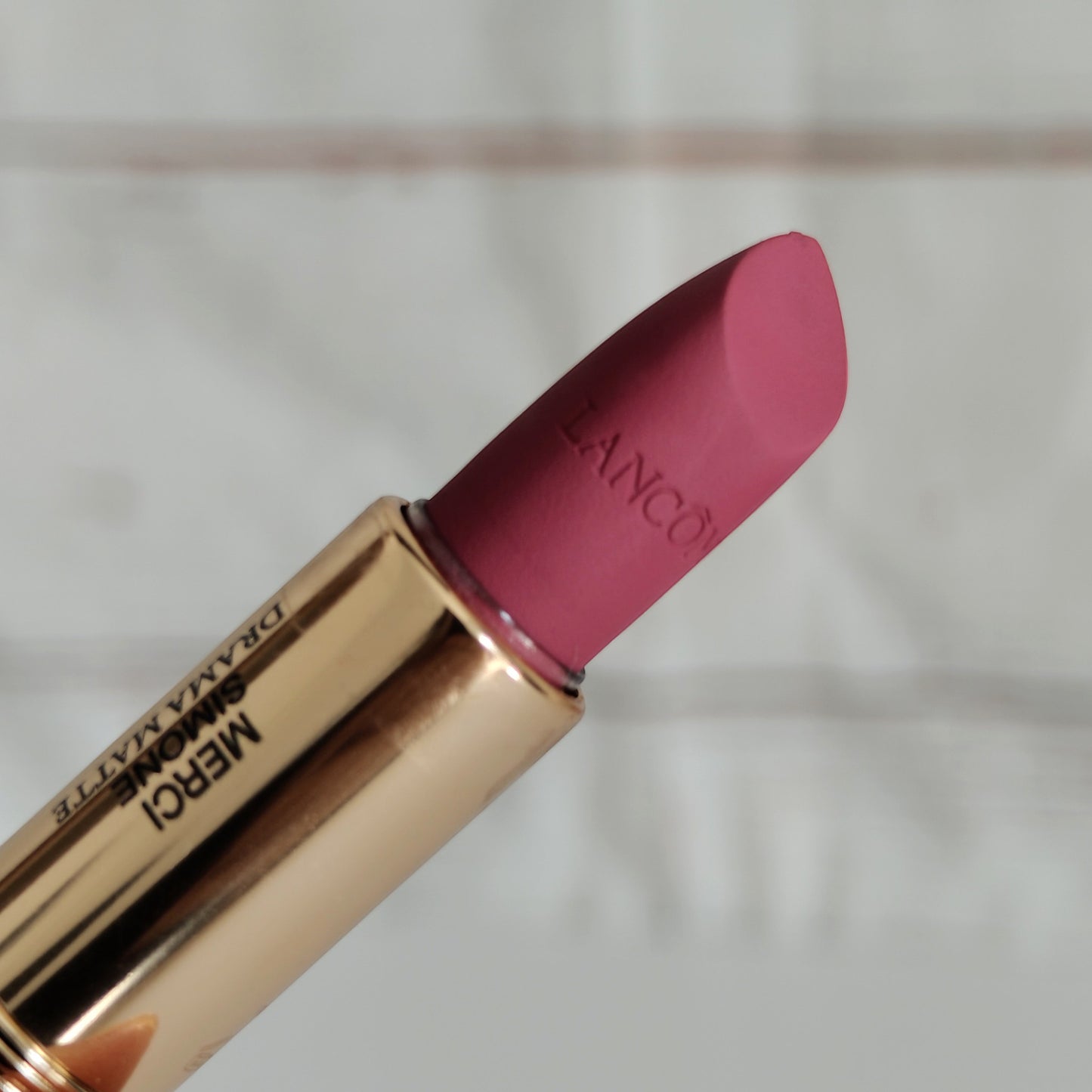 lancome L'Absolu Rouge Drama Matte 290 Merci Simone