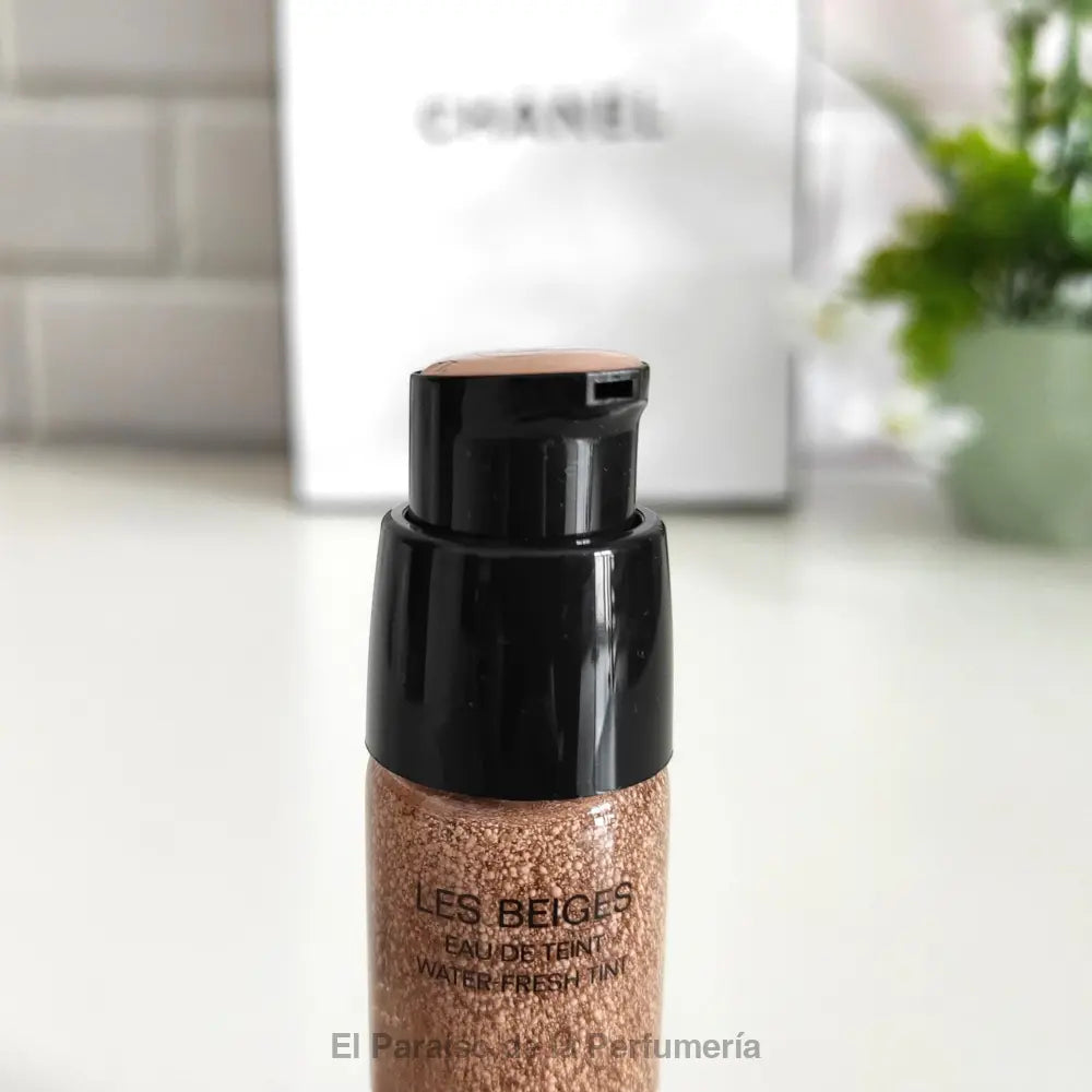 Les Beiges Water-Fresh Tint - Medium Light - Maquillaje Natural y Fresco - base de maquillaje