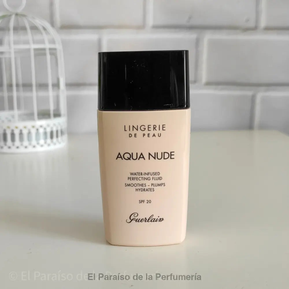 Lingerie de Peau Aqua Nude 00N - Base de maquillaje fluida ultraligera - base de maquillaje
