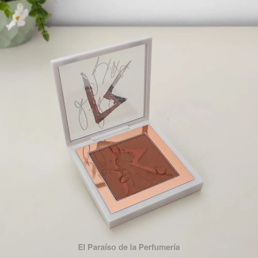 RIRI Hearts Holiday Collection Bronzing Powder Love Rihanna - POLVOS