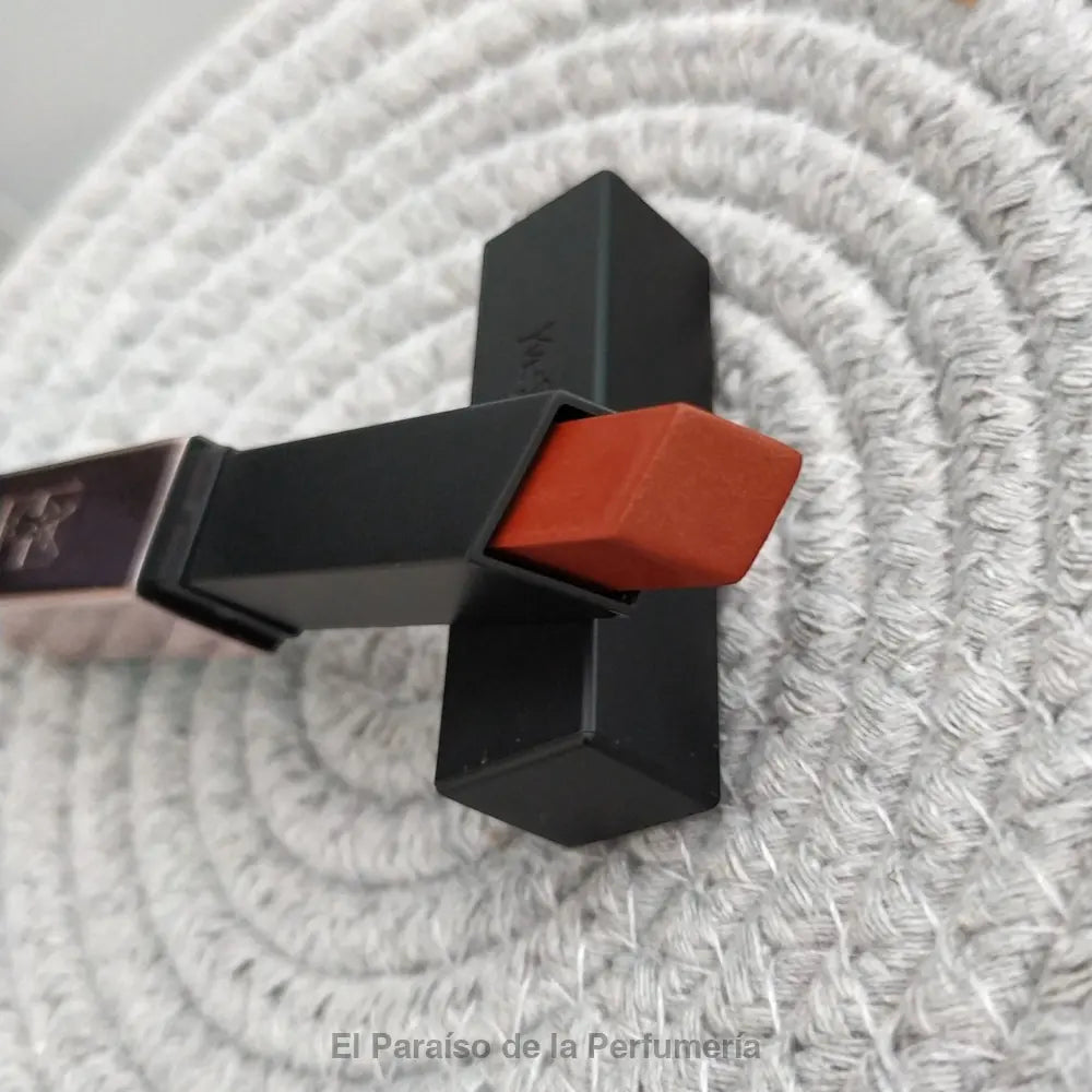 Rouge Pur Couture The Slim Glow Matte - 214 Illicit Orange - Barra de Labios - Barra de labios