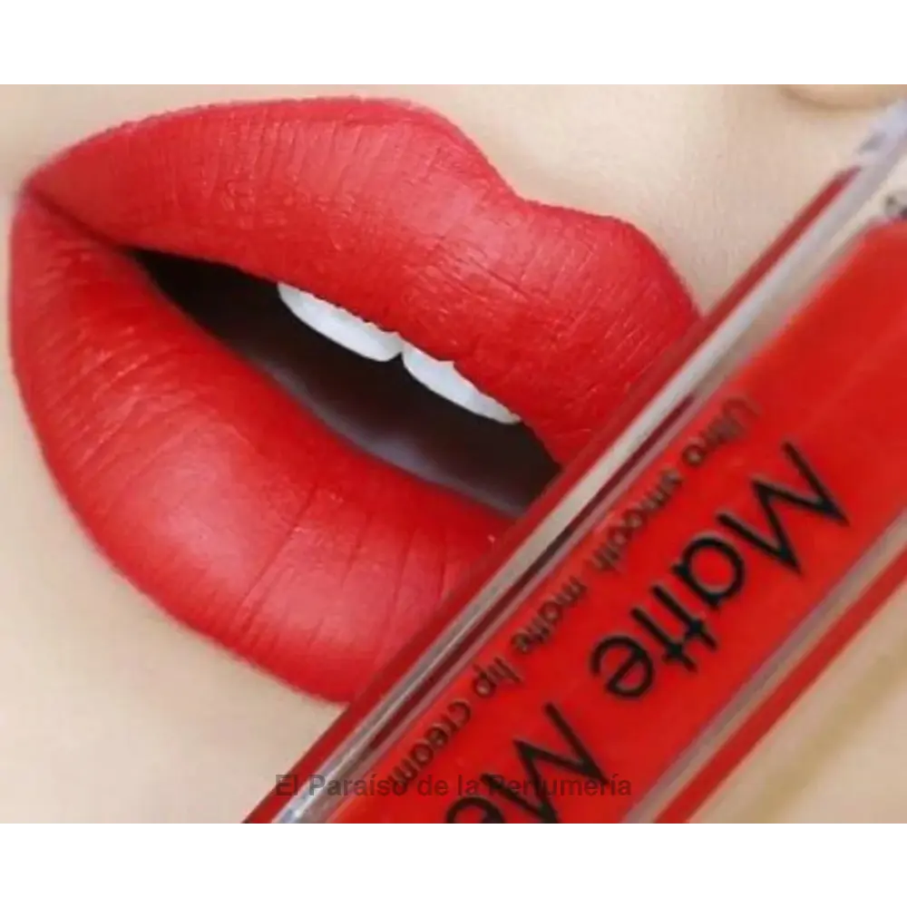 SLEEK Ultra Smooth Matte Lip Cream - 433 Rioja Red 6 ml - Barra de labios