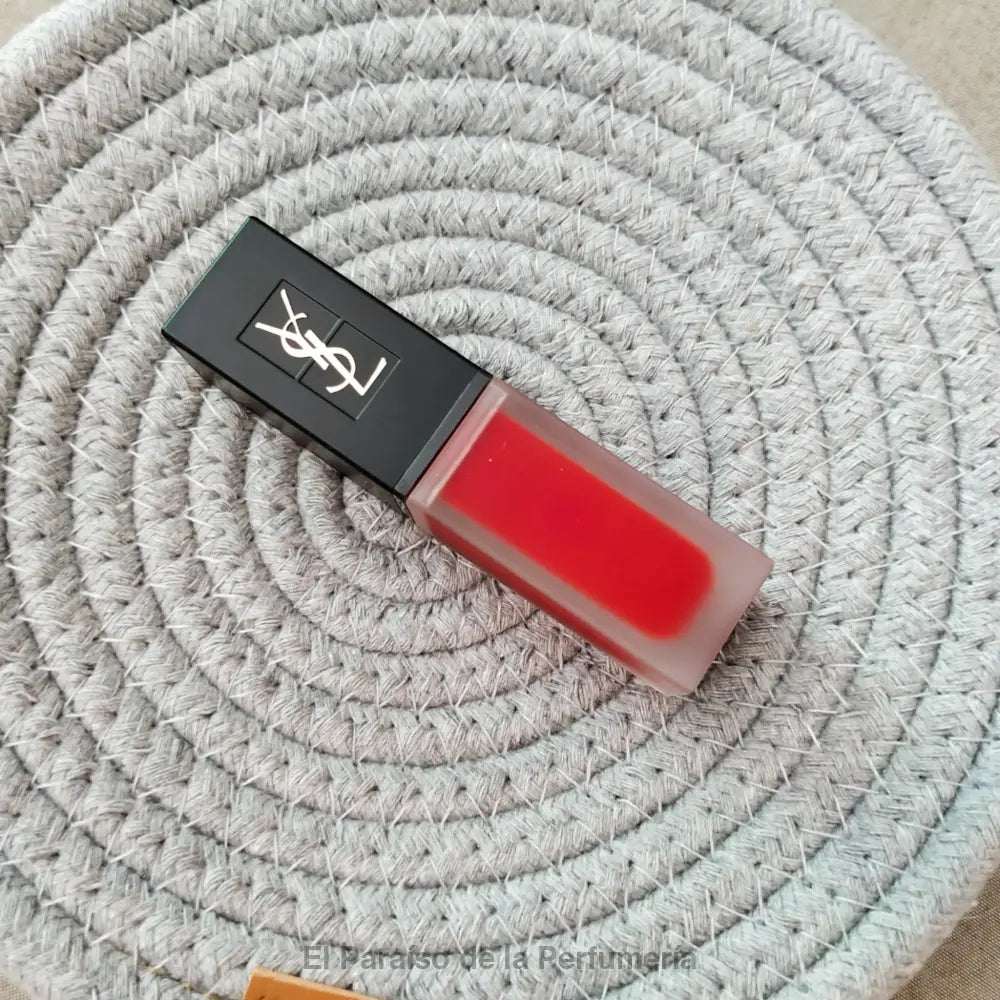 Tatouage Couture Velvet Cream - 201 Rouge Tatouage - Labial Líquido - Barra de labios