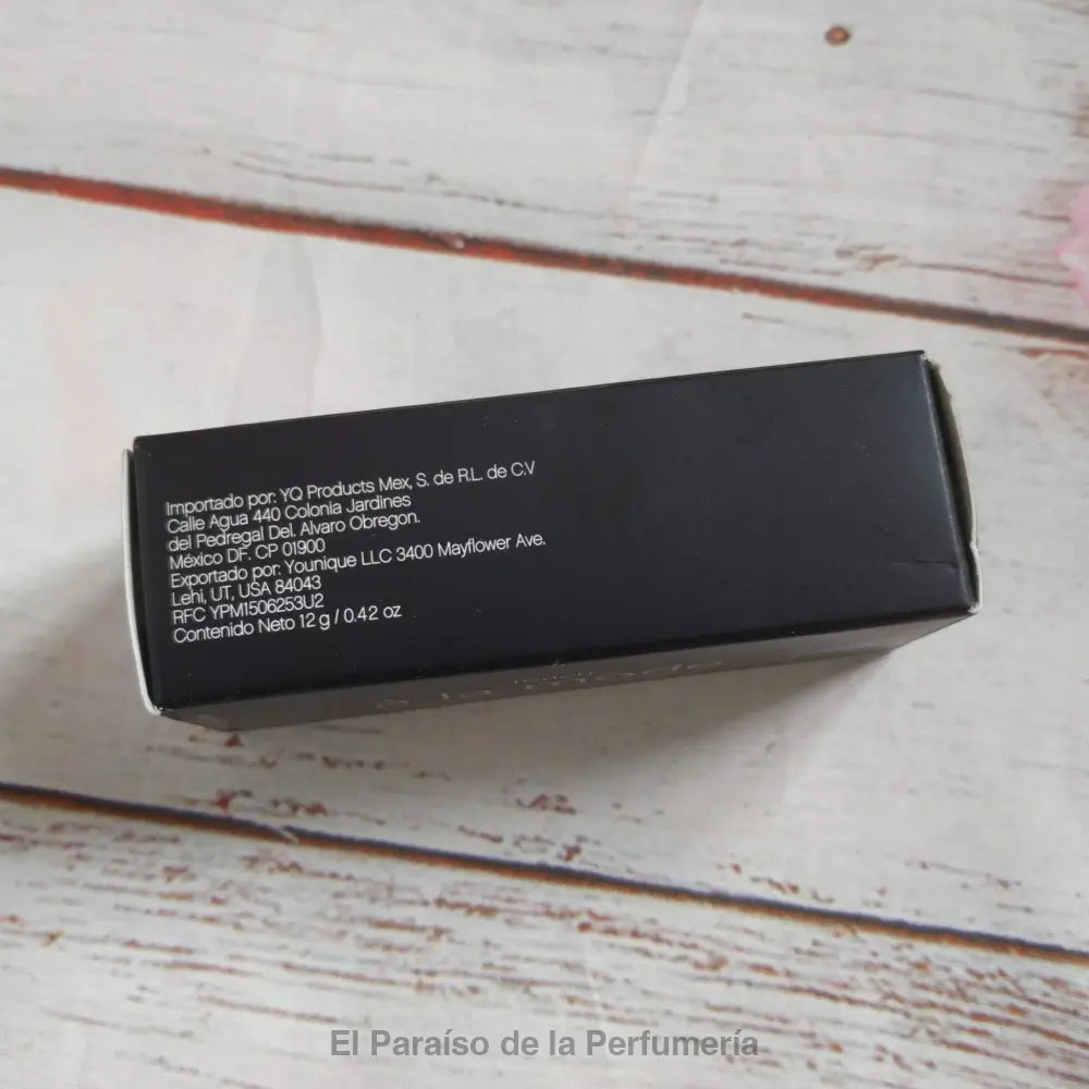 Touch à la Mode - Cream to Powder Luminizer - Benevolent - Iluminador en Barra - iluminador