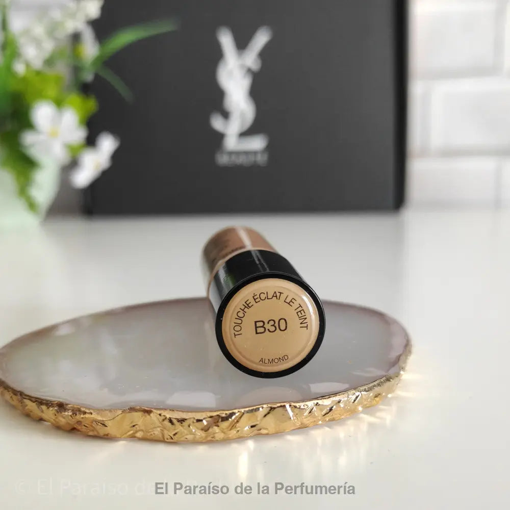 Touche Eclat Le Teint - B30 Almond - Base de Maquillaje - base de maquillaje