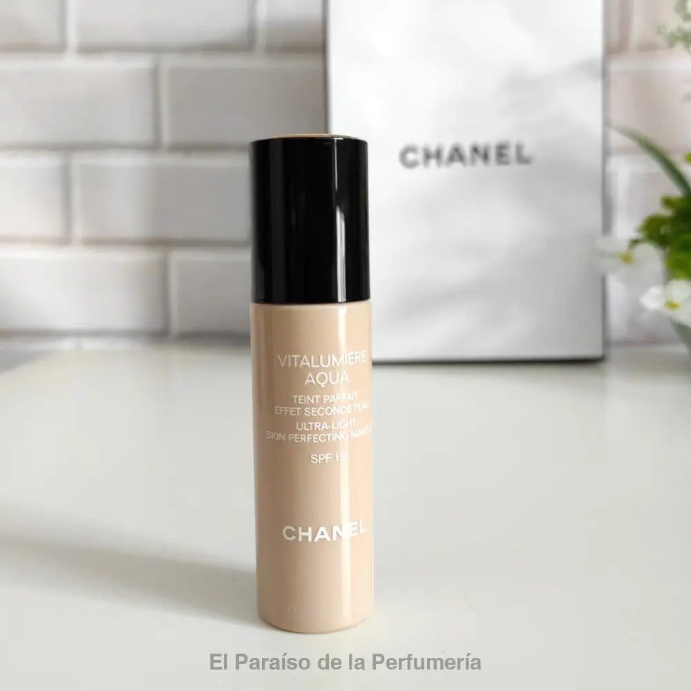 Vitalumière Aqua SPF15 - 64 Ambrè Beige - Base de maquillaje ligera y luminosa - base de maquillaje