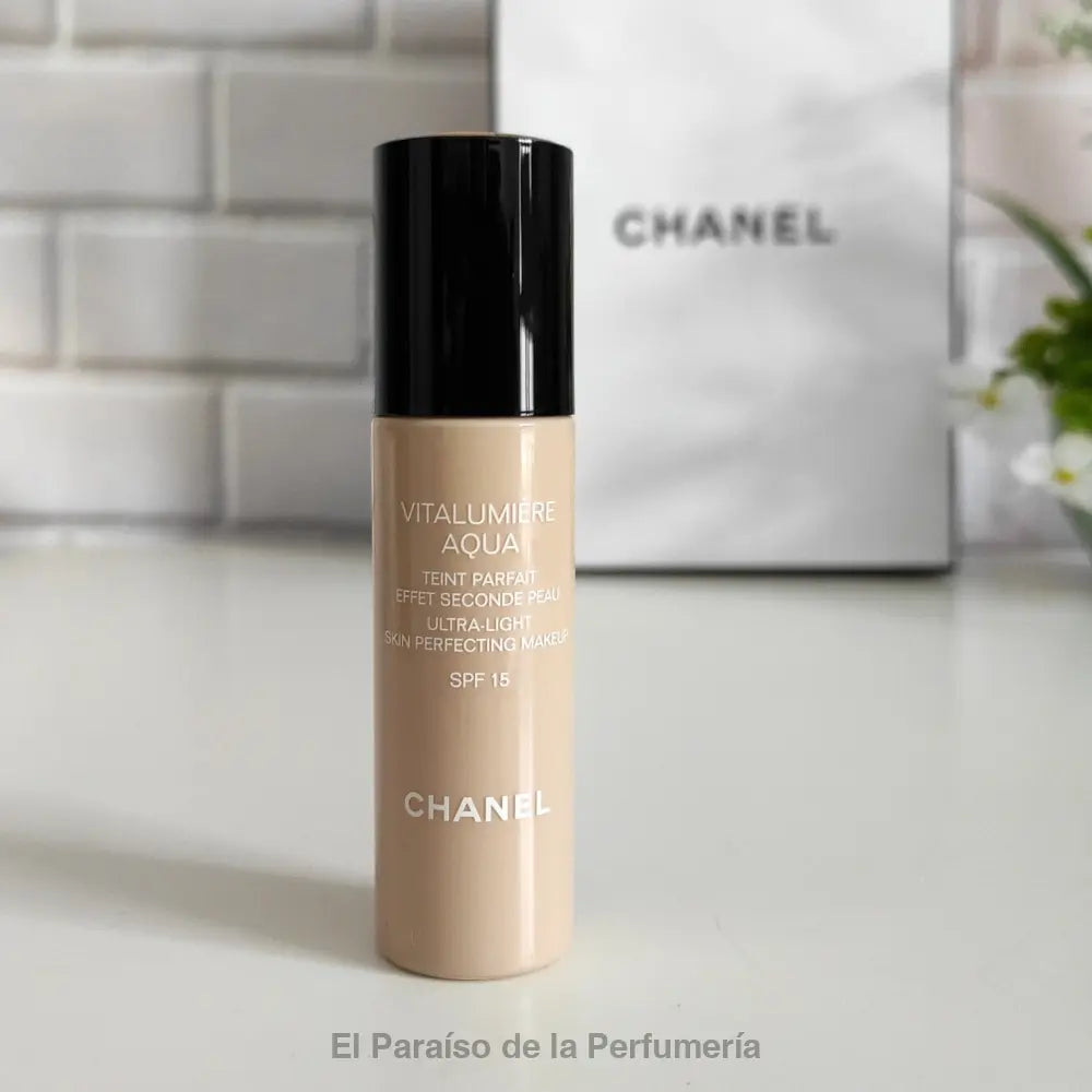 Vitalumière Aqua SPF15 - 64 Ambrè Beige - Base de maquillaje ligera y luminosa - base de maquillaje