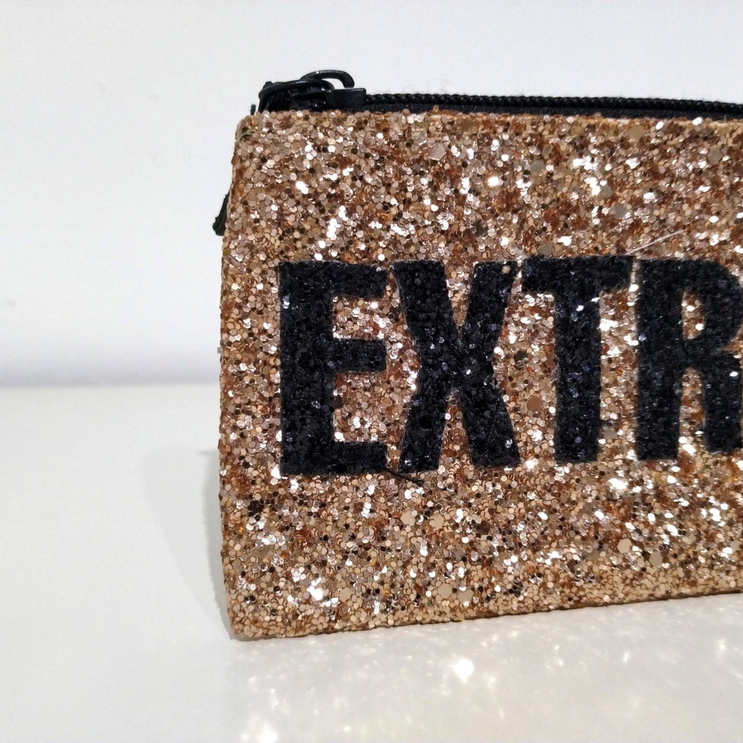 MONEDERO 212 Glitter - Marca de Lujo