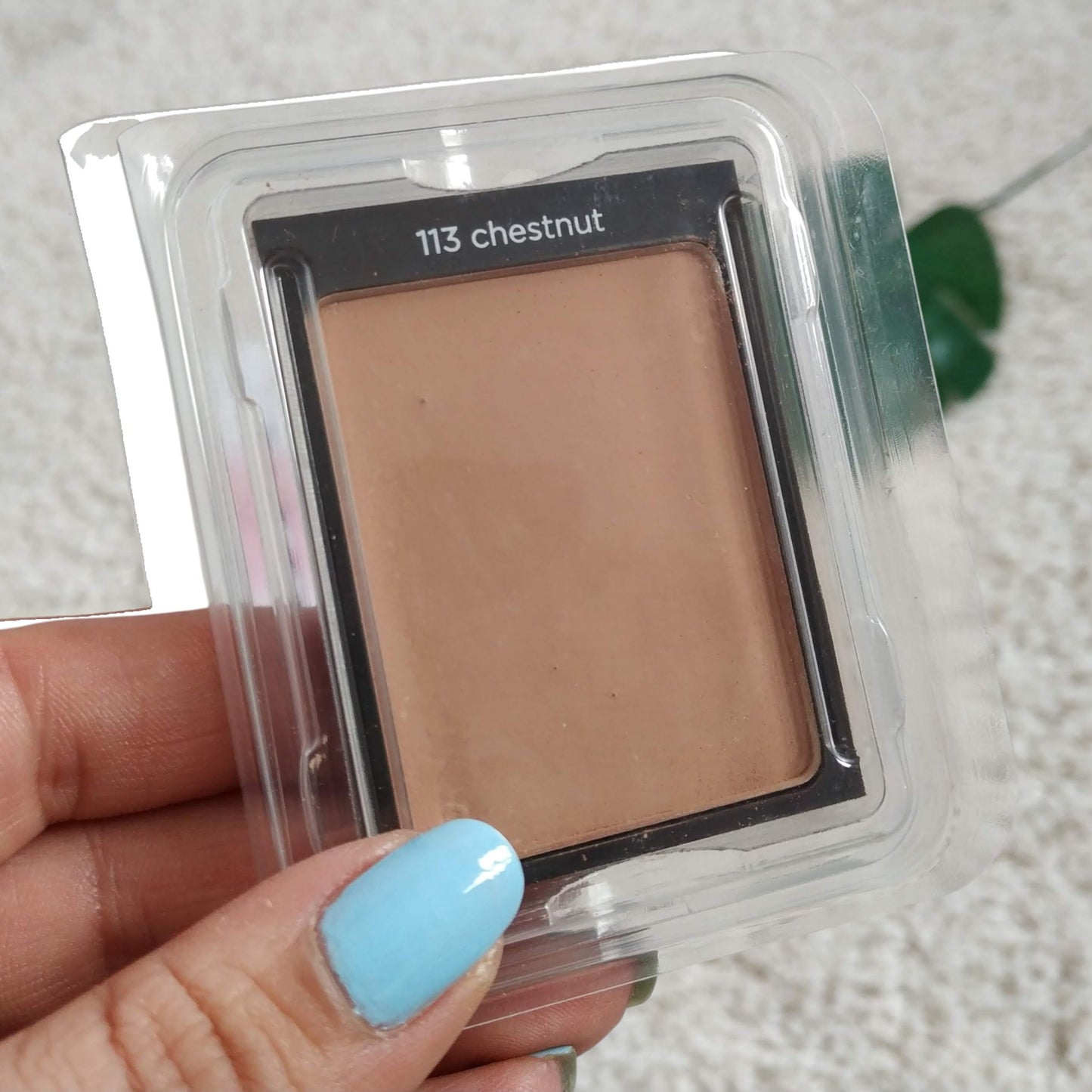 Everlasting Compact Foundation SPF9 - 113 Chestnut - La base de maquillaje compacta