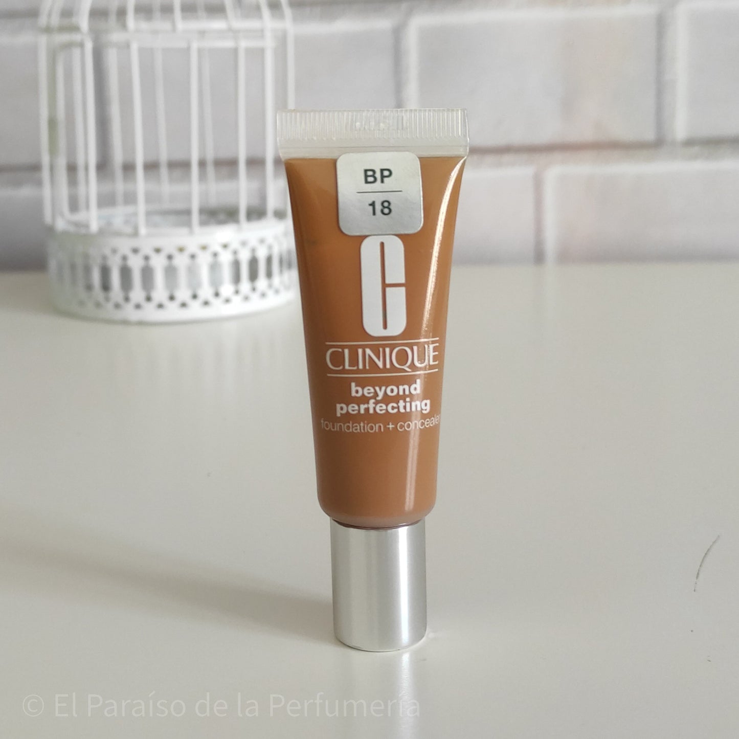 Beyond Perfecting - CN 18 Creamwhip : Base de Maquillaje y Corrector Todo en Uno