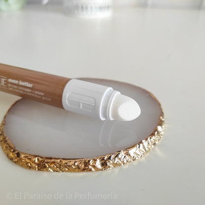 Even Better All Over Concealer + Eraser CN 90 Sand: High coverage concealer