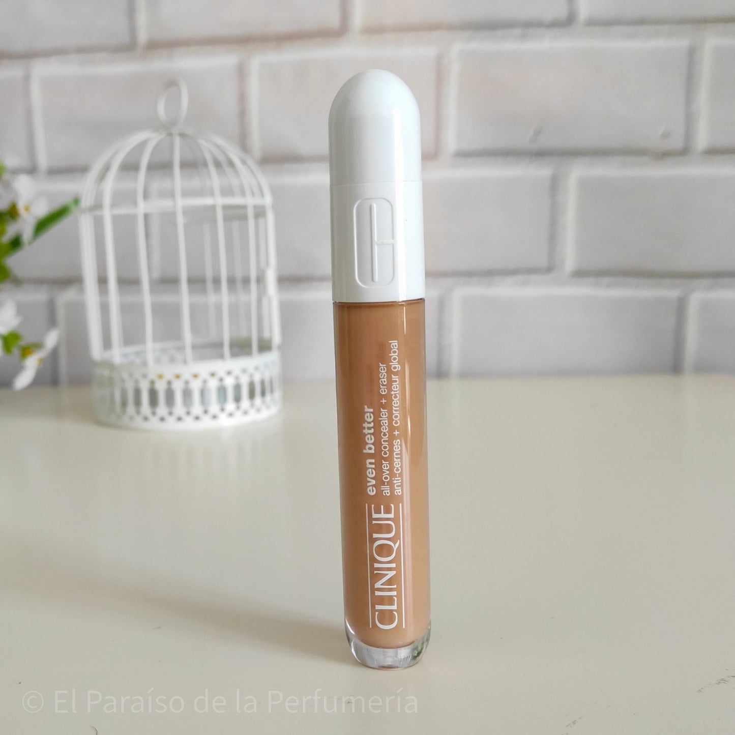 Even Better All Over Concealer + Eraser CN 58 Honey: Corrector de alta cobertura