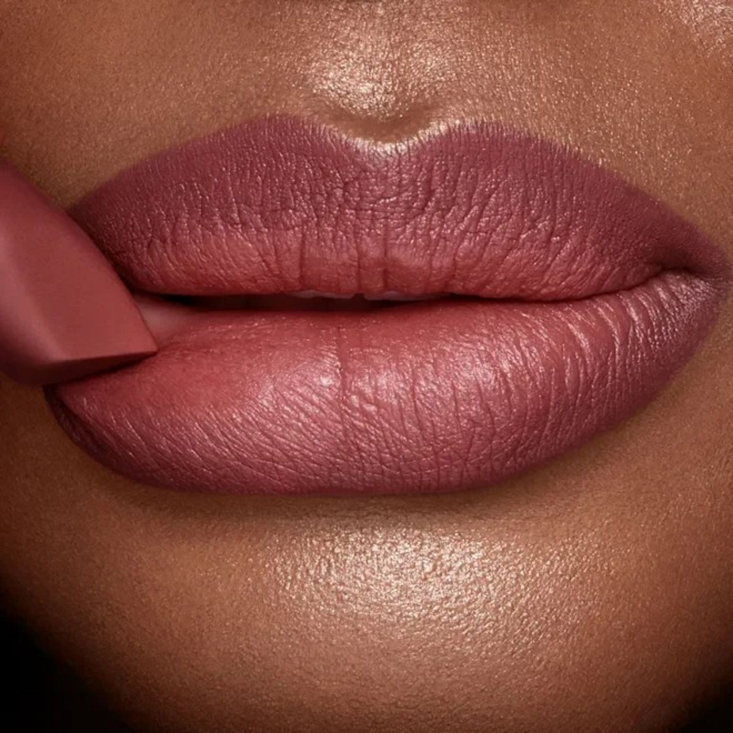 Charlotte Tilbury Matte Revolution Lipstick Mini – Pillow Talk 2 Medium