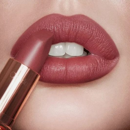 Charlotte Tilbury Matte Revolution Lipstick Mini – Pillow Talk 2 Medium