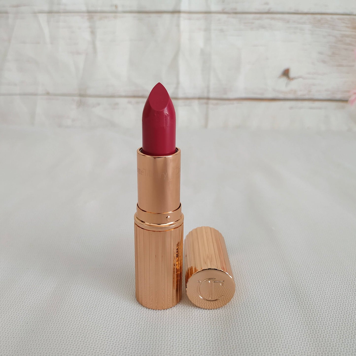 Charlotte Tilbury K.I.S.S.I.N.G Lipstick – Velvet Underground