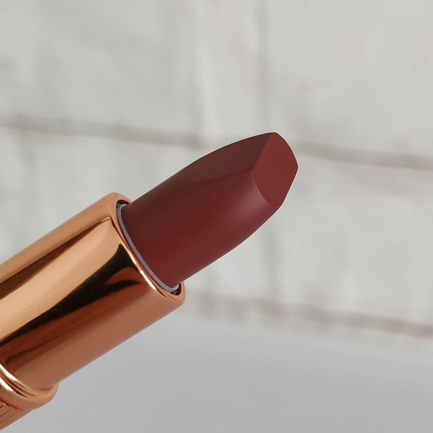 Charlotte Tilbury Matte Revolution Lipstick Mini – Pillow Talk 2 Medium