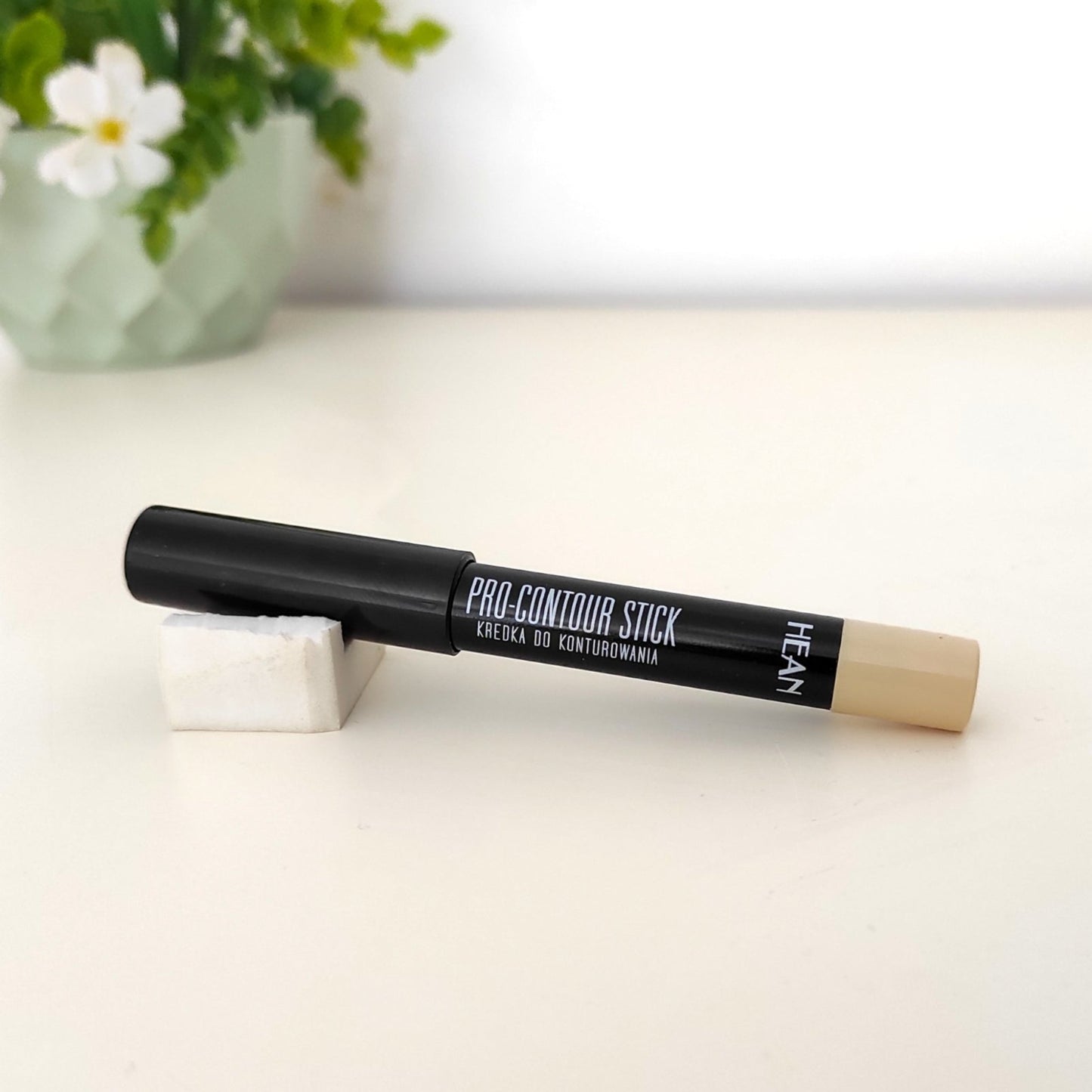 Pro Contour Stick - 101 Highlight - Iluminador en Lapiz