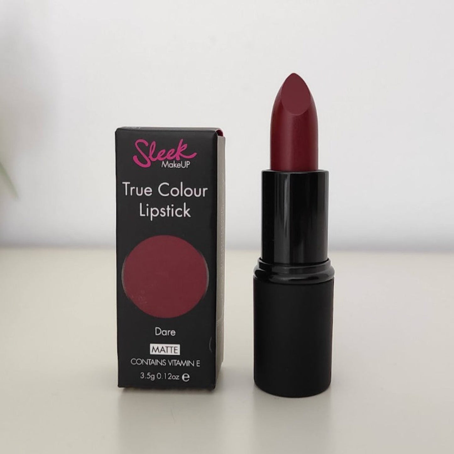 SLEEK True Colour Lipstick Matte #Dare