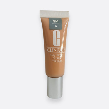 Clinique Stay-Matte Oil-Free Makeup