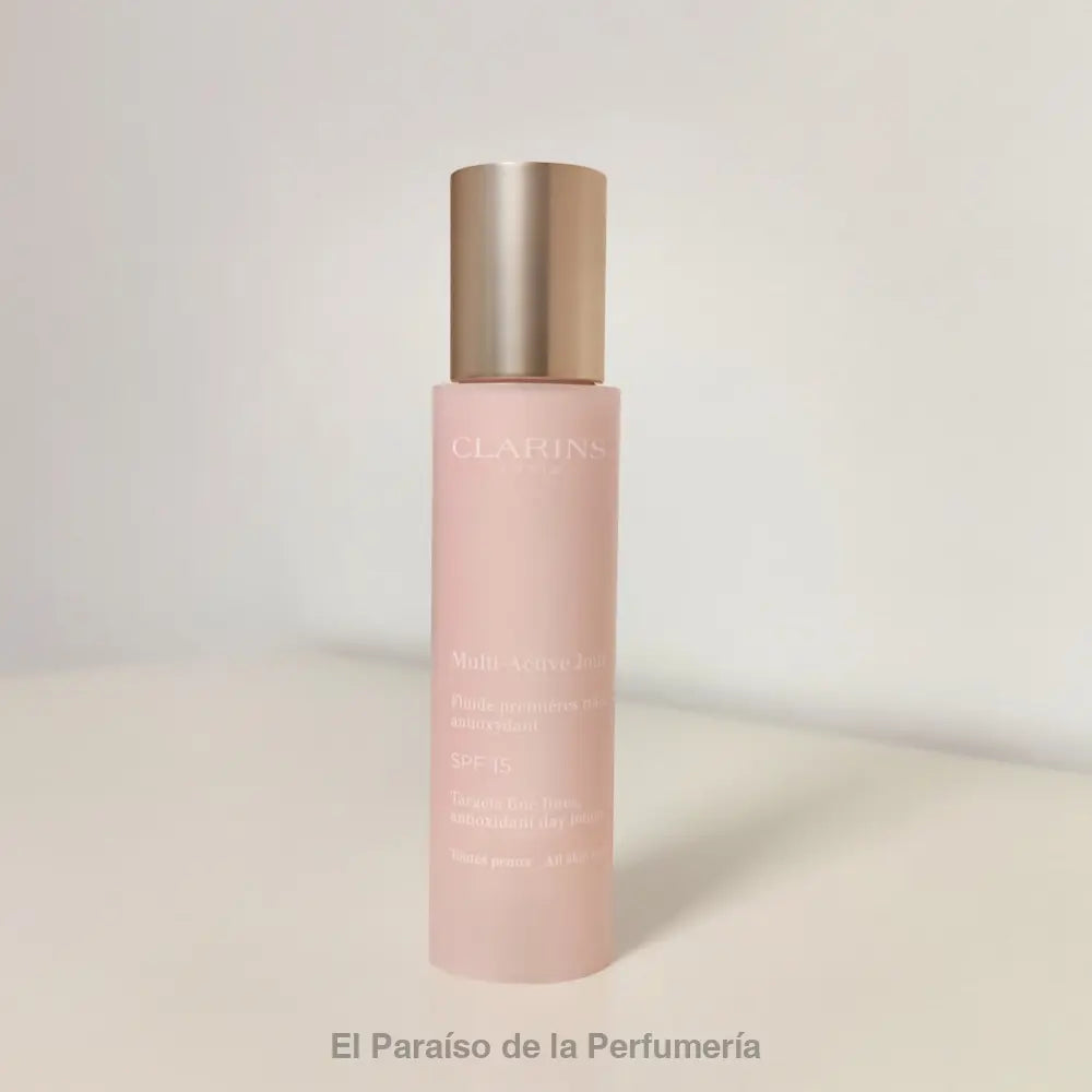 Multi-Active Jour Fluido SPF15: Hidratación y protección para una piel radiante - Crema facial