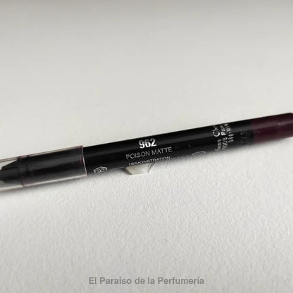 Contour Lipliner Pencil - 962 Poison Matte - Perfilador de Labios - delineador de labios