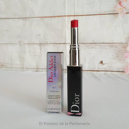 DiorAddict Lacquer Stick - 877 Turn Me Dior - Barra de Labios - Barra de labios