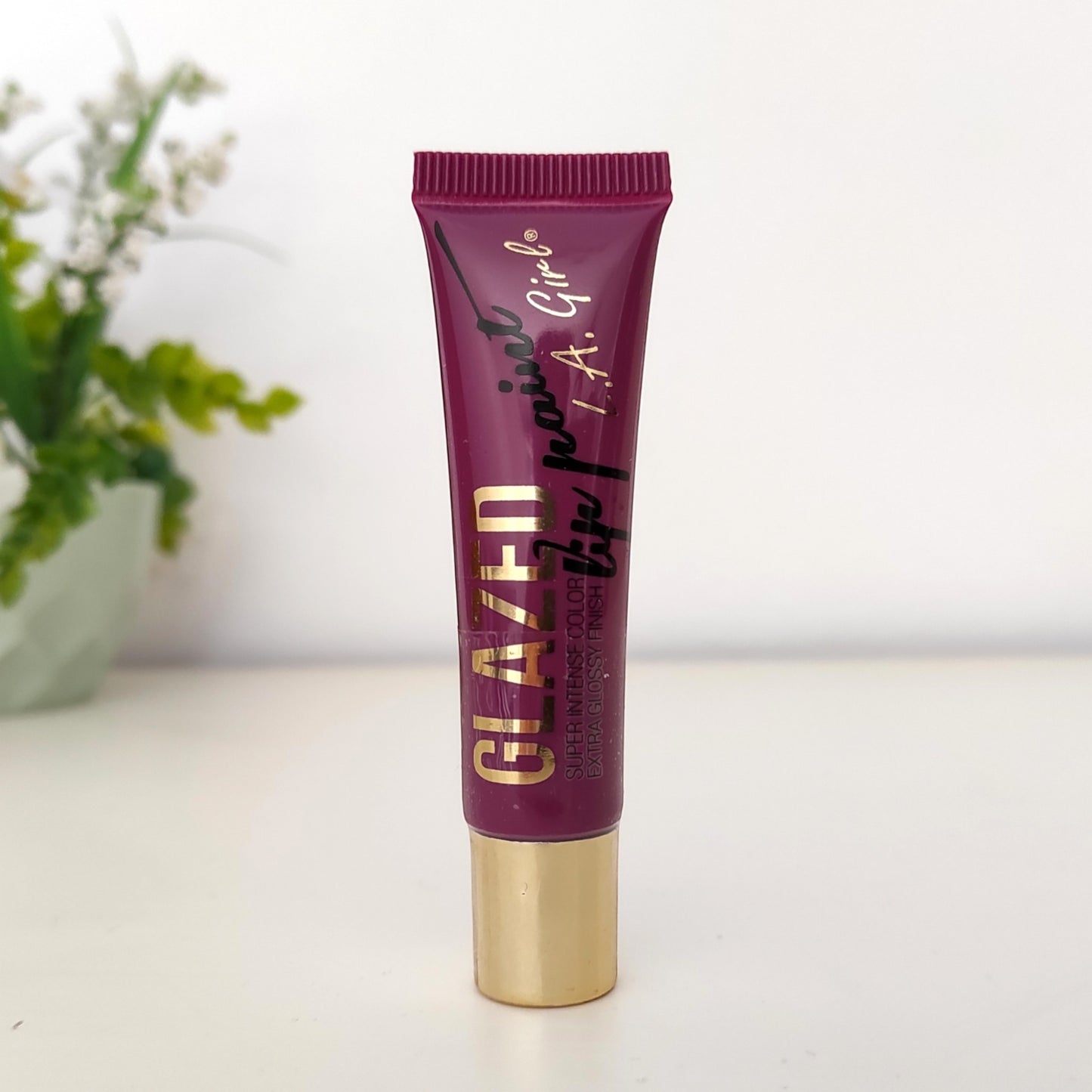 Glasierte Lippenfarbe – Daring – Glänzender flüssiger Lippenstift