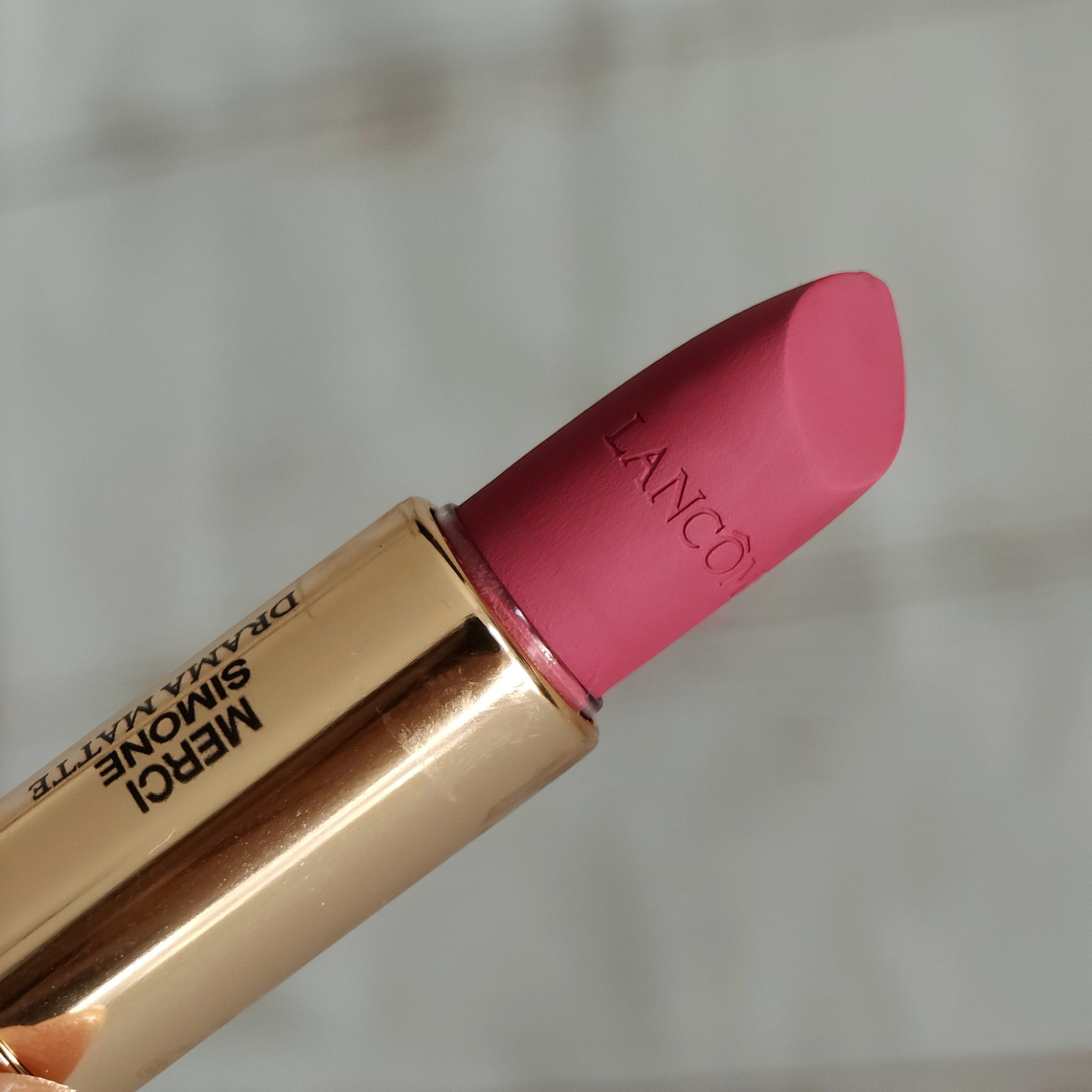 lancome L'Absolu Rouge Drama Matte 290 Merci Simone
