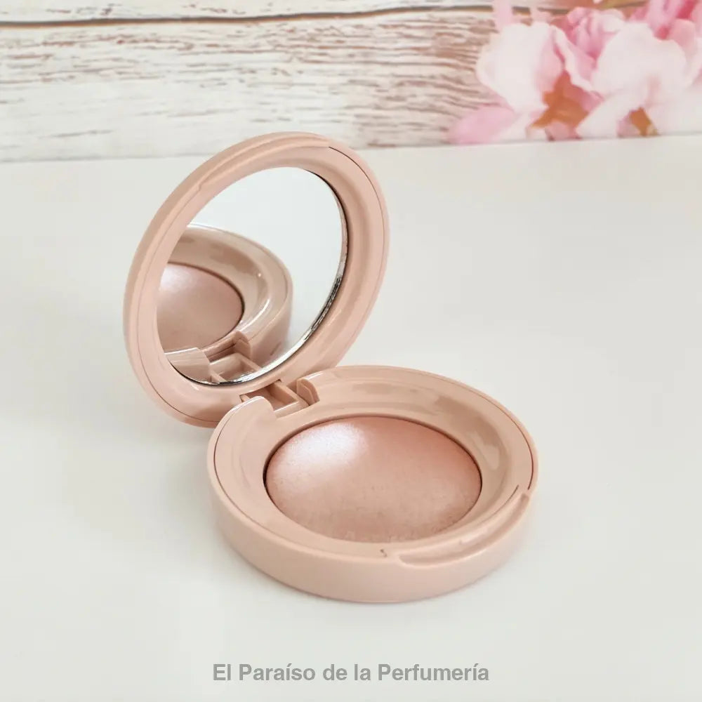 Positive Light Silky Touch Highlighter en tono Mesmerize – Luminosidad Seductora - iluminador