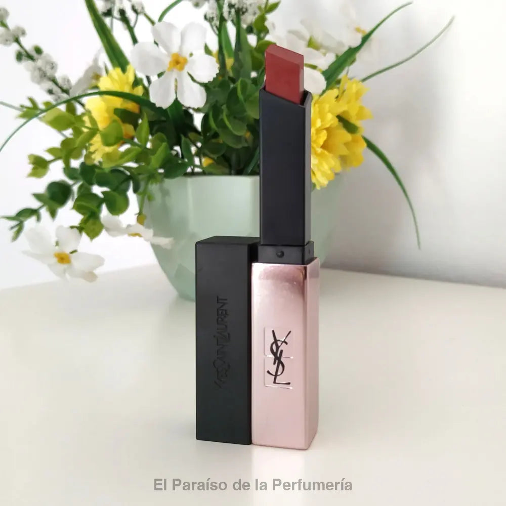 Rouge Pur Couture The Slim Glow Matte - 213 No Taboo Chili - Barra de Labios - Barra de labios
