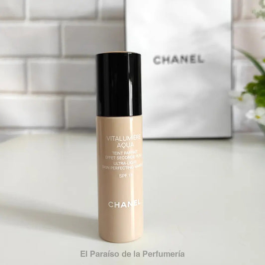 Vitalumière Aqua SPF15 - 64 Ambrè Beige - Base de maquillaje ligera y luminosa - base de maquillaje