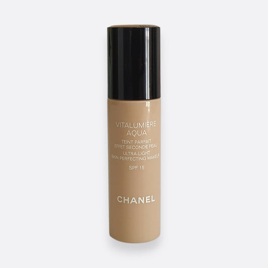 Vitalumière Aqua SPF15 - 64 Ambrè Beige - Base de maquillaje ligera y luminosa